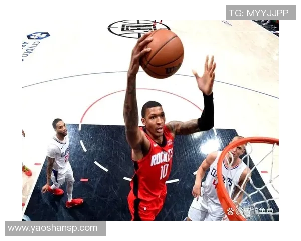 13中4，阿门12+10投篮下降上限，火箭队2号位0出手乌度卡无视2将